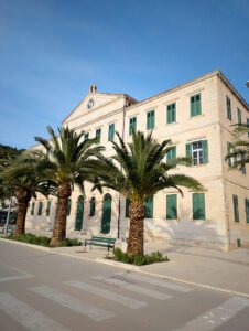 Pučka učiona - Vela Luka