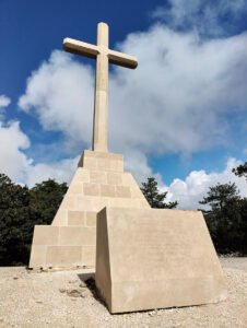 zavjetni križ na Vidovoj gori